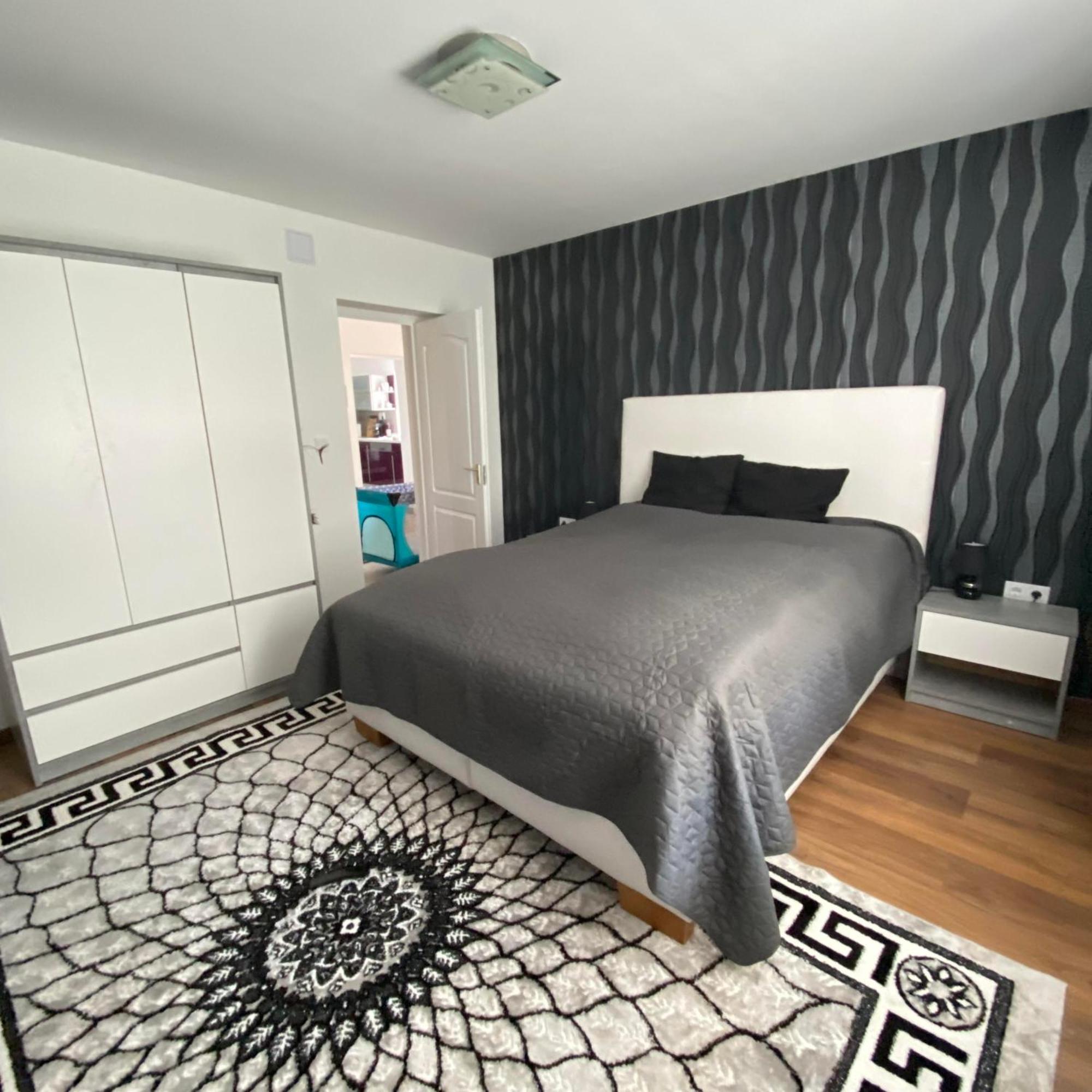 Perla Vendeghaz Igal Apartment Exterior photo